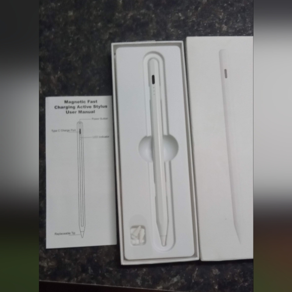 Digiroot Magnetic Fast Charging Active Stylus - White